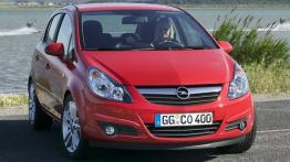 Opel Corsa Hatchback 5D - widok z przodu