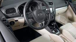 Volkswagen Golf VI Hatchback 3D - pełny panel przedni