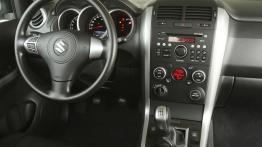 Suzuki Grand Vitara 5D - kokpit