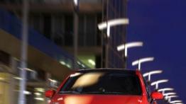 Fiat Punto 2012 - przód - reflektory włączone