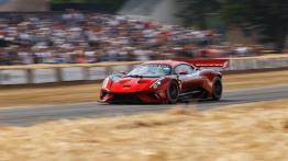 Szybkie ściganie podczas Festiwalu Szybkości w Goodwood