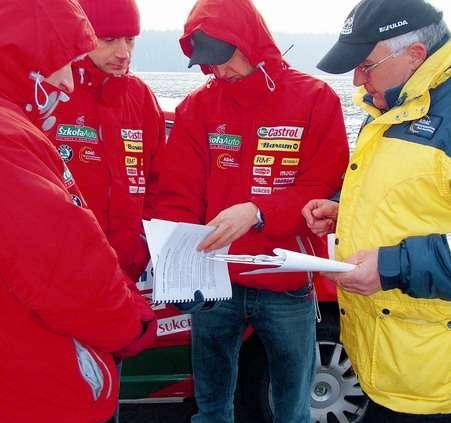 Lepiej uświadamiać, niż ganić!