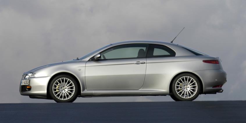 5 najlepszych używanych coupe do 10 tys. zł. Są mocne, szybkie, tanie i mają w sobie to coś