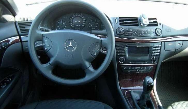 Mercedes Klasy E W211