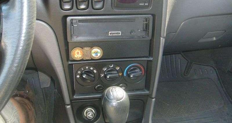 Opis techniczny Kia Shuma I