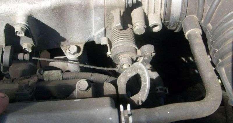 Opis techniczny Kia Shuma I