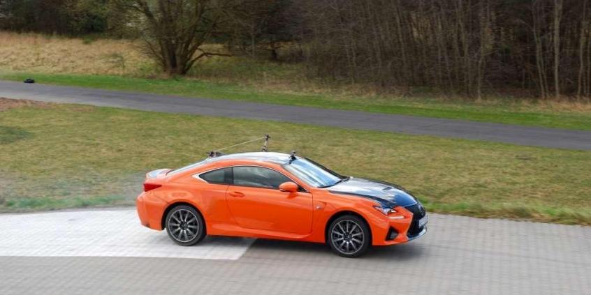 Lexus RC F - rasowe coupe