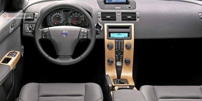 Volvo V50 - Szwed z aspiracjami