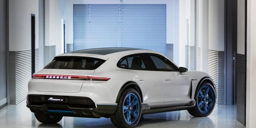 Elektryczny crossover Porsche. Jeszcze koncepcyjny