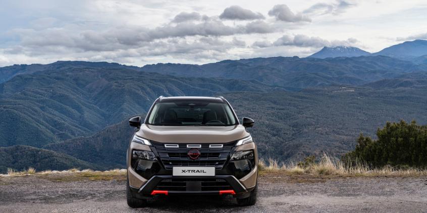 Nissan X-Trail 2026 po liftingu. Google na pokładzie i technologia "przezroczystej maski"
