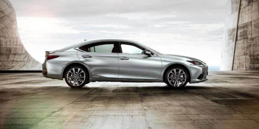 Nowy Lexus ES dotrze do Europy