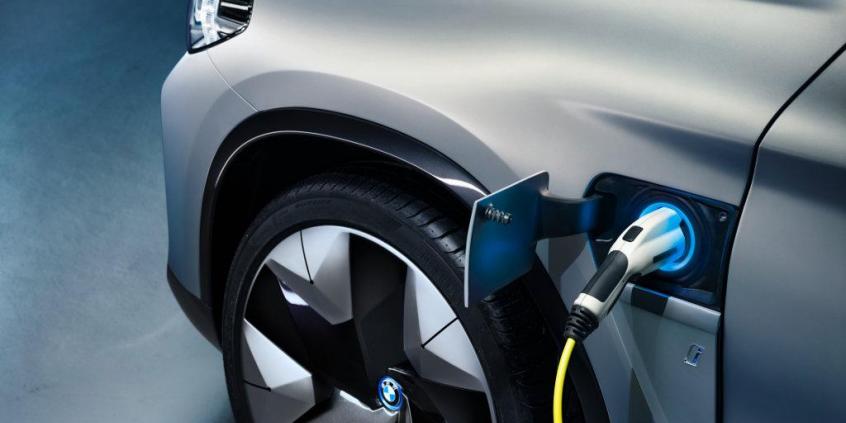 Zapowiedź elektrycznego SUV-a BMW
