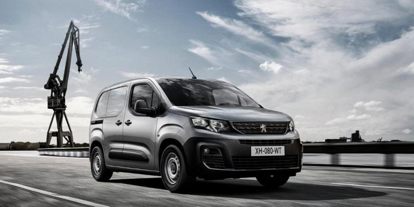 Francusko-niemieckie trojaczki w segmencie kombivanów