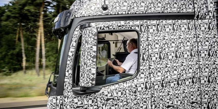 Mercedes FT2025. Kierowca stał się zbędny?!