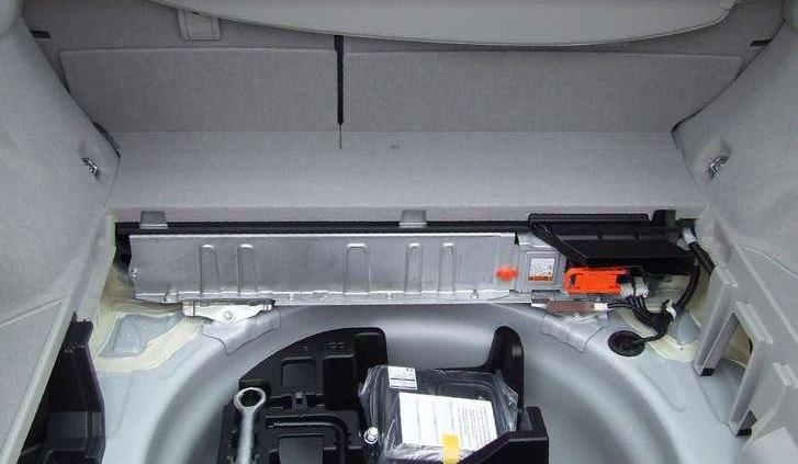 Toyota Prius III - 2 l benzyny na 100 km?