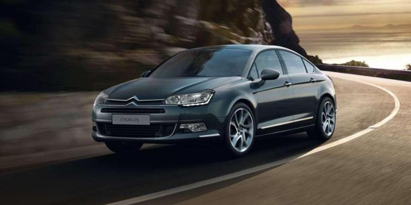 Wyprzedaż rocznika 2013 - przegląd ofert