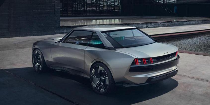 Peugeot e-Legend. Połączenie przeszłości z przyszłością