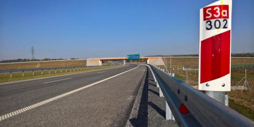 Kolejne kilometry S3 w kierunku Czech przejezdne. Kiedy dojedziemy do granicy ekspresową drogą?