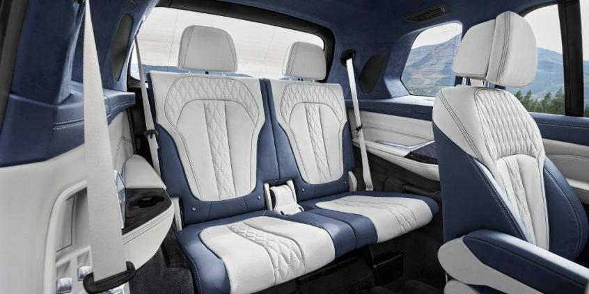 Takiego modelu jeszcze nie było. Oto BMW X7