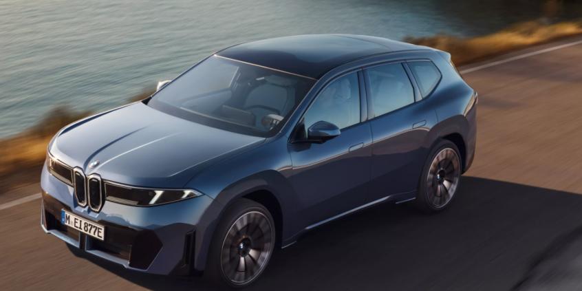 BMW usuwa przyciski z aut. Nowe iX3 przenosi obsługę do ekranu i sterowania głosowego