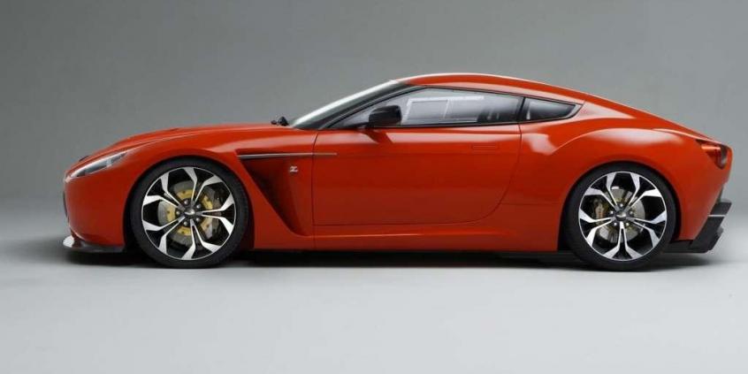 Aston Martin V12 Zagato - Moc dwóch garbów