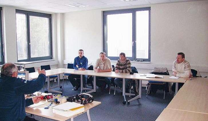 Pierwszy etap szkolenia instruktorów Szkoły Auto w Fahrsicherheitszentrum ADAC.