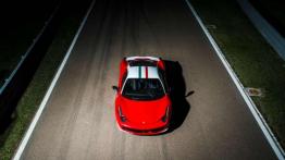 Ferrari 458 Italia zainspirowany Nikim Laudą