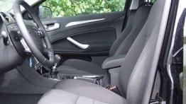 Ford Mondeo - auto Jamesa Bonda