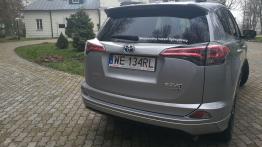 Toyota RAV4 – zima z hybrydą