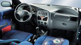 Fiat Strada - pełny panel przedni