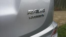 Toyota RAV4 – zima z hybrydą