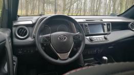 Toyota RAV4 – zima z hybrydą