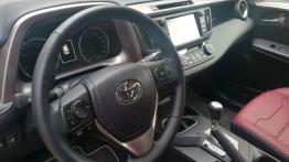 Toyota RAV4 – zima z hybrydą