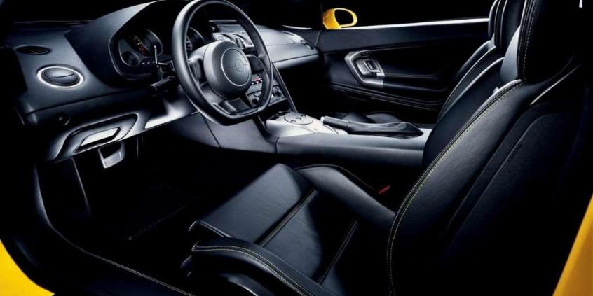 Lamborghini Murcielago - pierwszy byk wytresowany przy współpracy z Niemcami