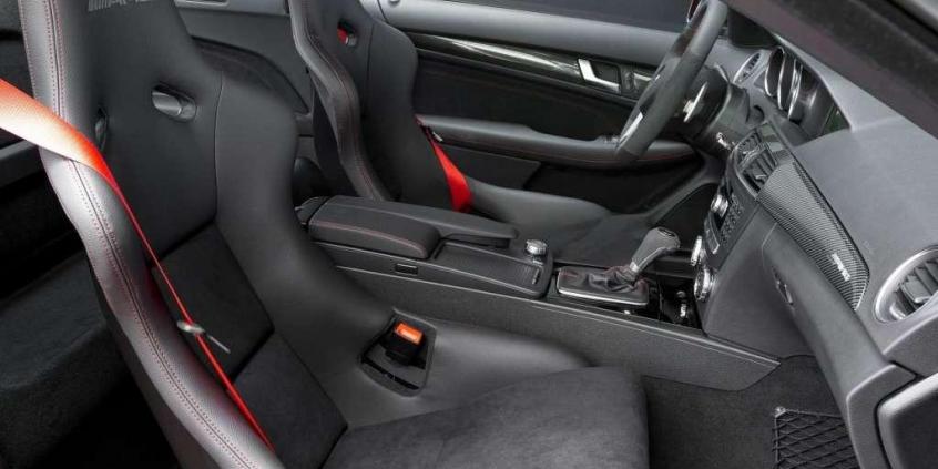 Mercedes Benz C63 AMG Coupe Black Series - Urodzony rekordzista