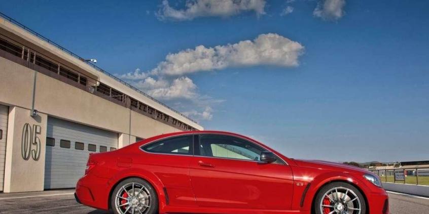 Mercedes Benz C63 AMG Coupe Black Series - Urodzony rekordzista