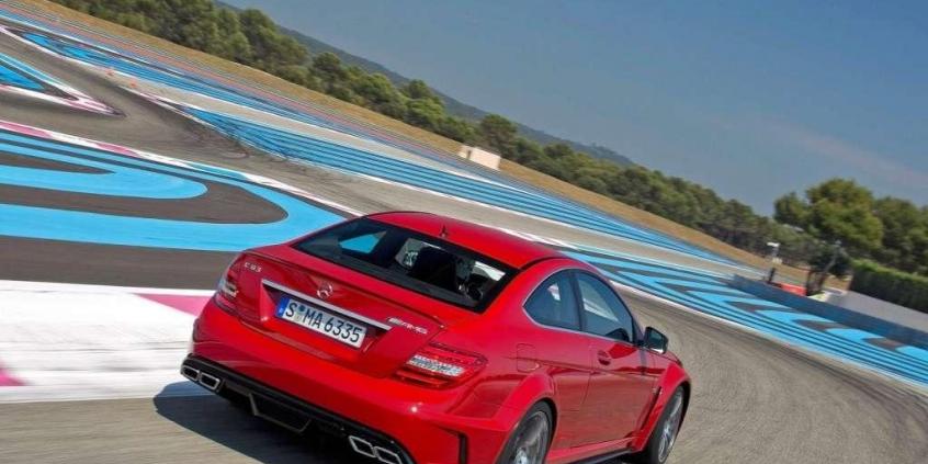 Mercedes Benz C63 AMG Coupe Black Series - Urodzony rekordzista