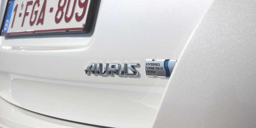 Toyota Auris Touring Sports - luka wypełniona