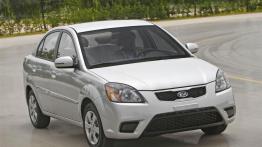 Kia Rio 2010 Sedan - widok z przodu