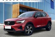 Volvo XC40 Crossover Facelifting 2.0 B4 197KM 2025 Plus Motyw: Dark