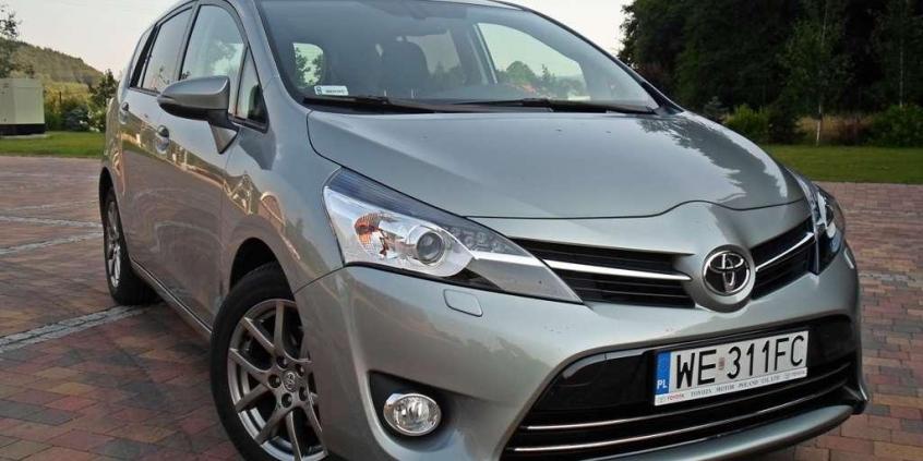 Toyota Verso 2.0 D-4D - prorodzinna