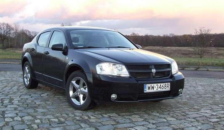 Dodge Avenger - tania limuzyna z silnikiem Volkswagena