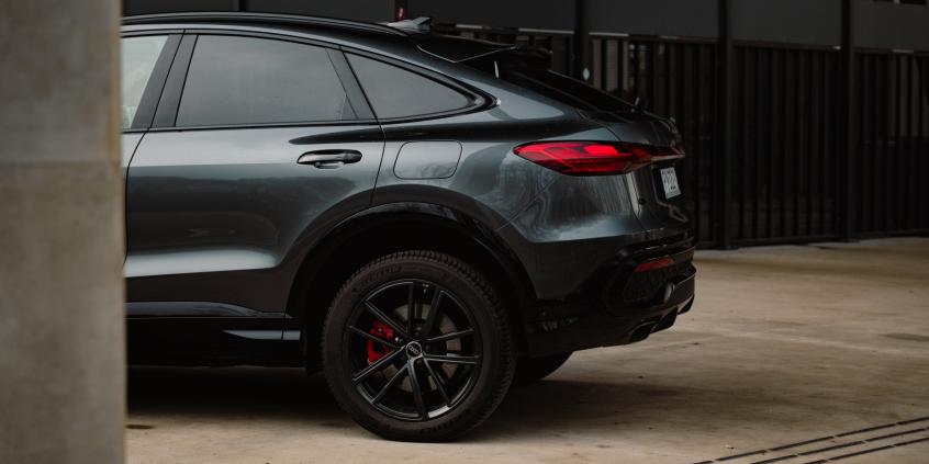 Audi Q5 Sportback e-hybrid quattro 270 kW S Tronic to rozsądna alternatywa dla SQ5. Ale czy na pewno?