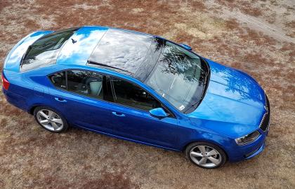 O3 Race Blue 1.8TSI Liftback DCC