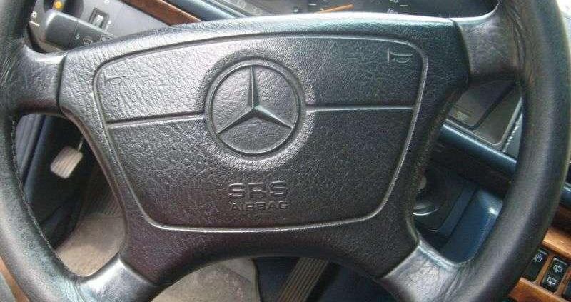 Opis techniczny Mercedes W124 