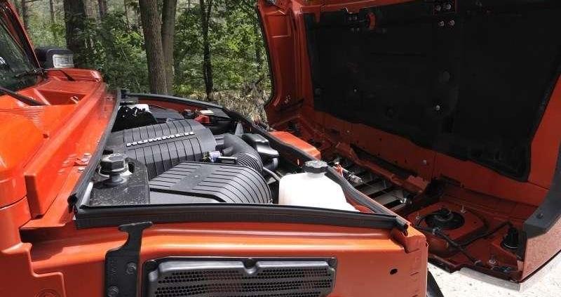 Hummer H2 - kolos dla celebryty