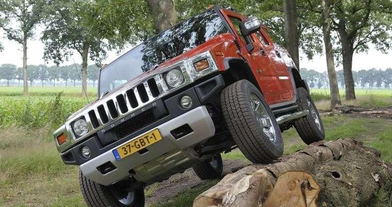 Hummer H2 - kolos dla celebryty