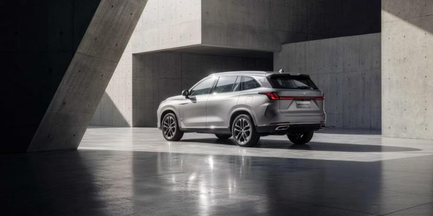 MG MGS9 ma 7 miejsc i 299 KM. Ten SUV jest stworzony dla rodzin