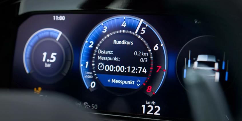 Niewinne kombi? Ten Volkswagen ma 333 KM i przyspiesza jak sportowy samochód
