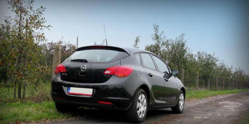 Opel Astra J - teraz trzeba błyszczeć